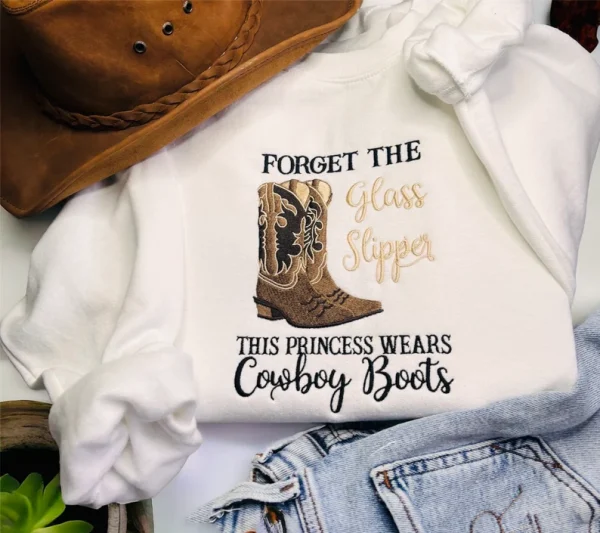 Forget the glass slipper this princess wears cowboy boots embroidered sweatshirt/hoodie - Image 3