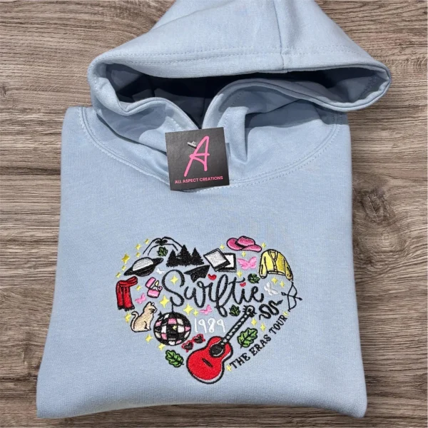 Children's embroidered Swiftie sweatshirt. - Image 4