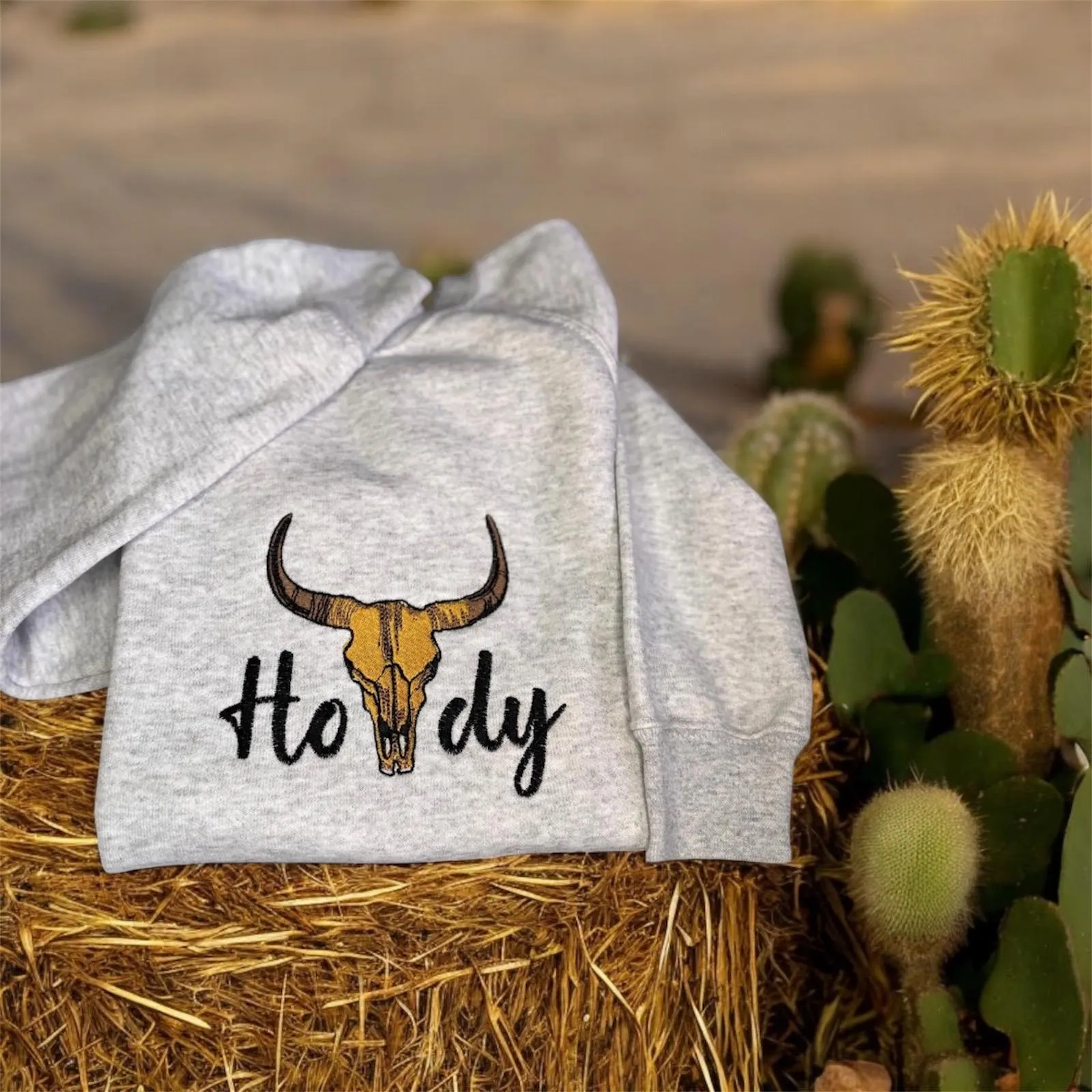 Embroidered Howdy Longhorn Sweatshirt: Western Cowboy Bullhead - Image 2