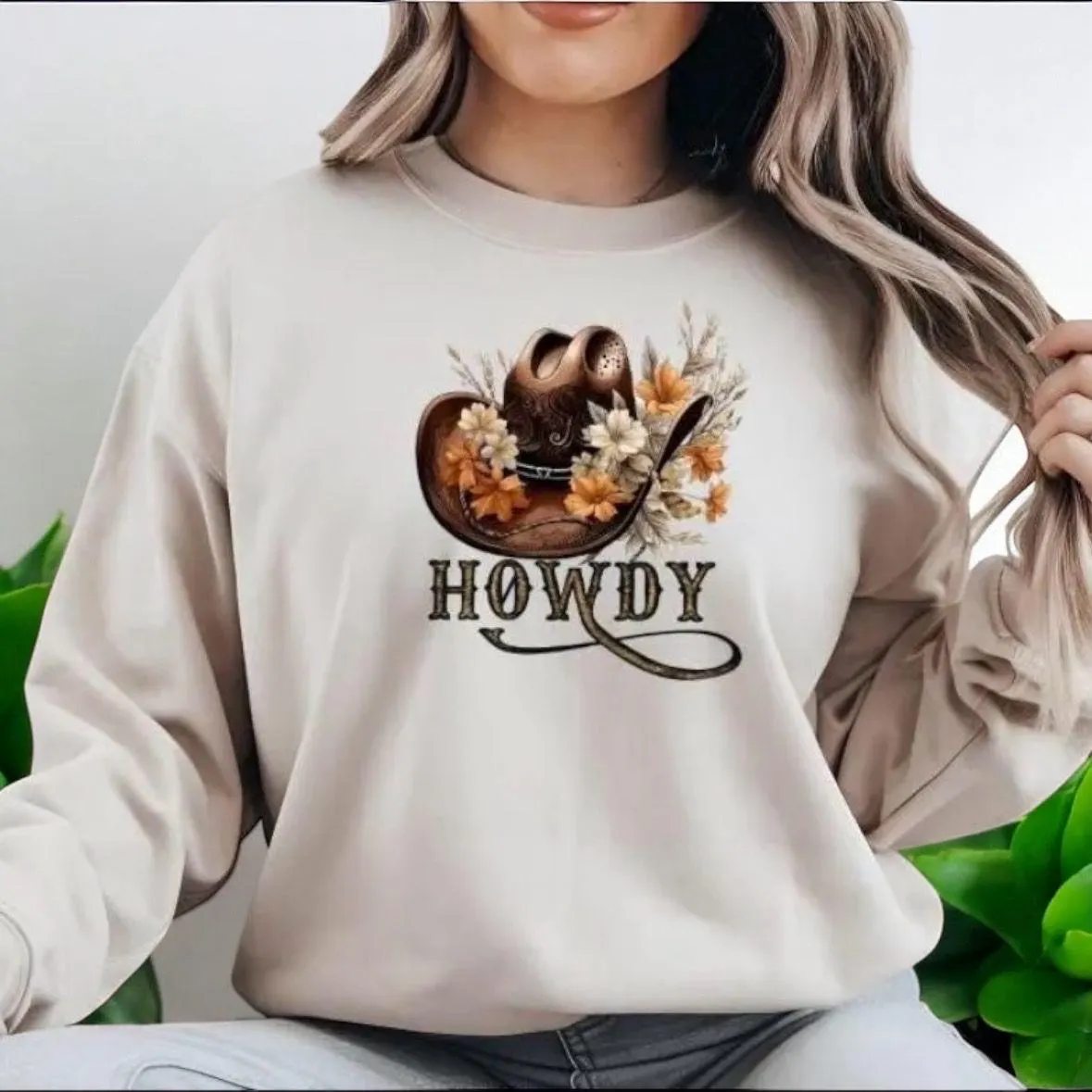 Howdy Cowboy Hat Sweatshirt: Country Music Westernwear - Image 3