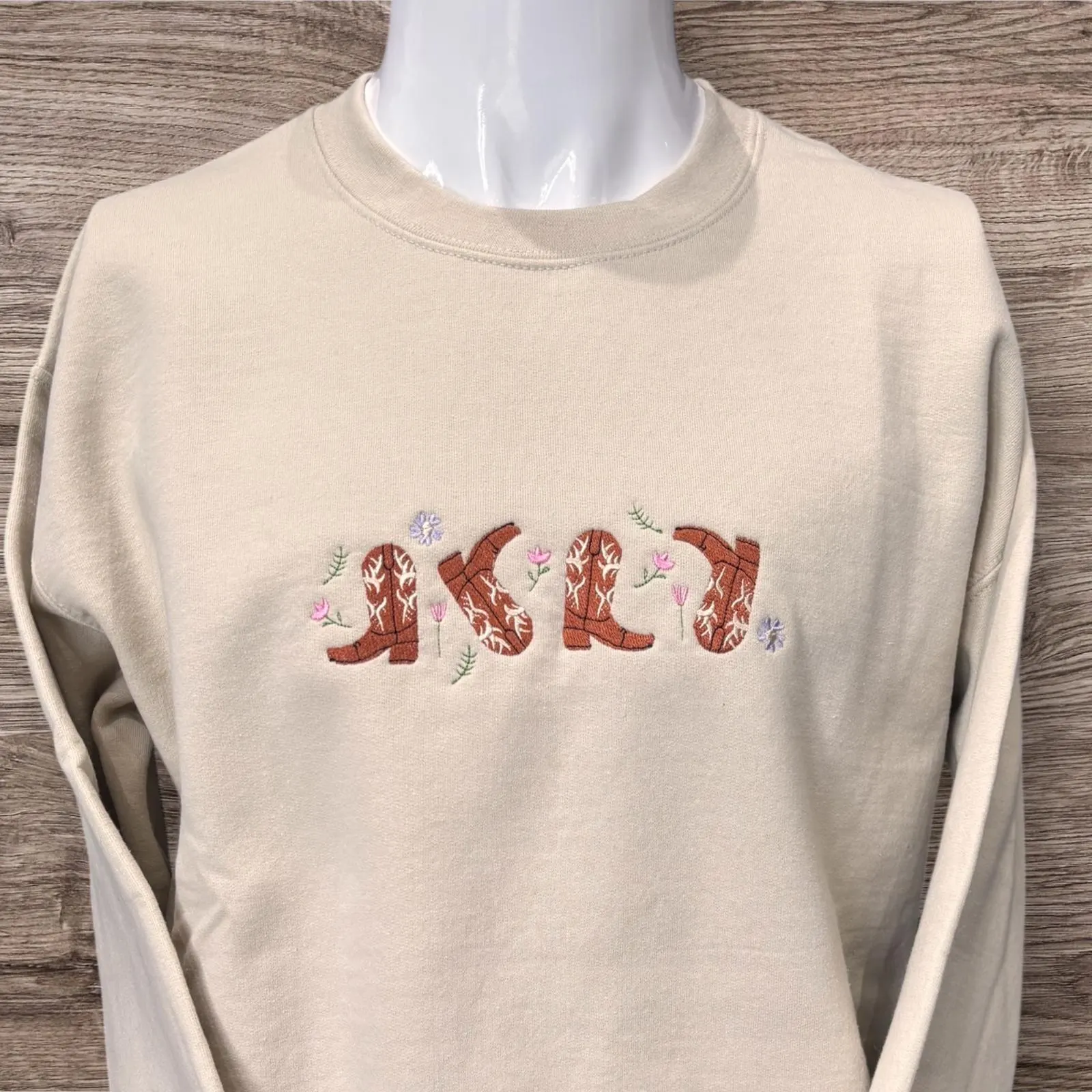 Embroidered Cowboy Boots Sweatshirt: Country Music Western Wear - Image 4