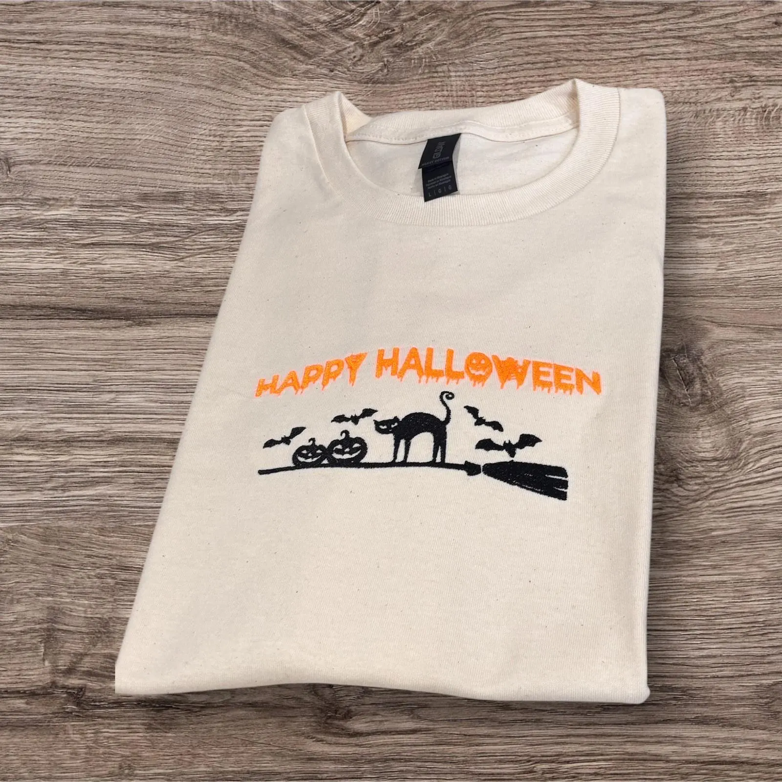 Embroidered Spooky Cat Sweatshirt: Halloween Pumpkin Hoodie - Image 2