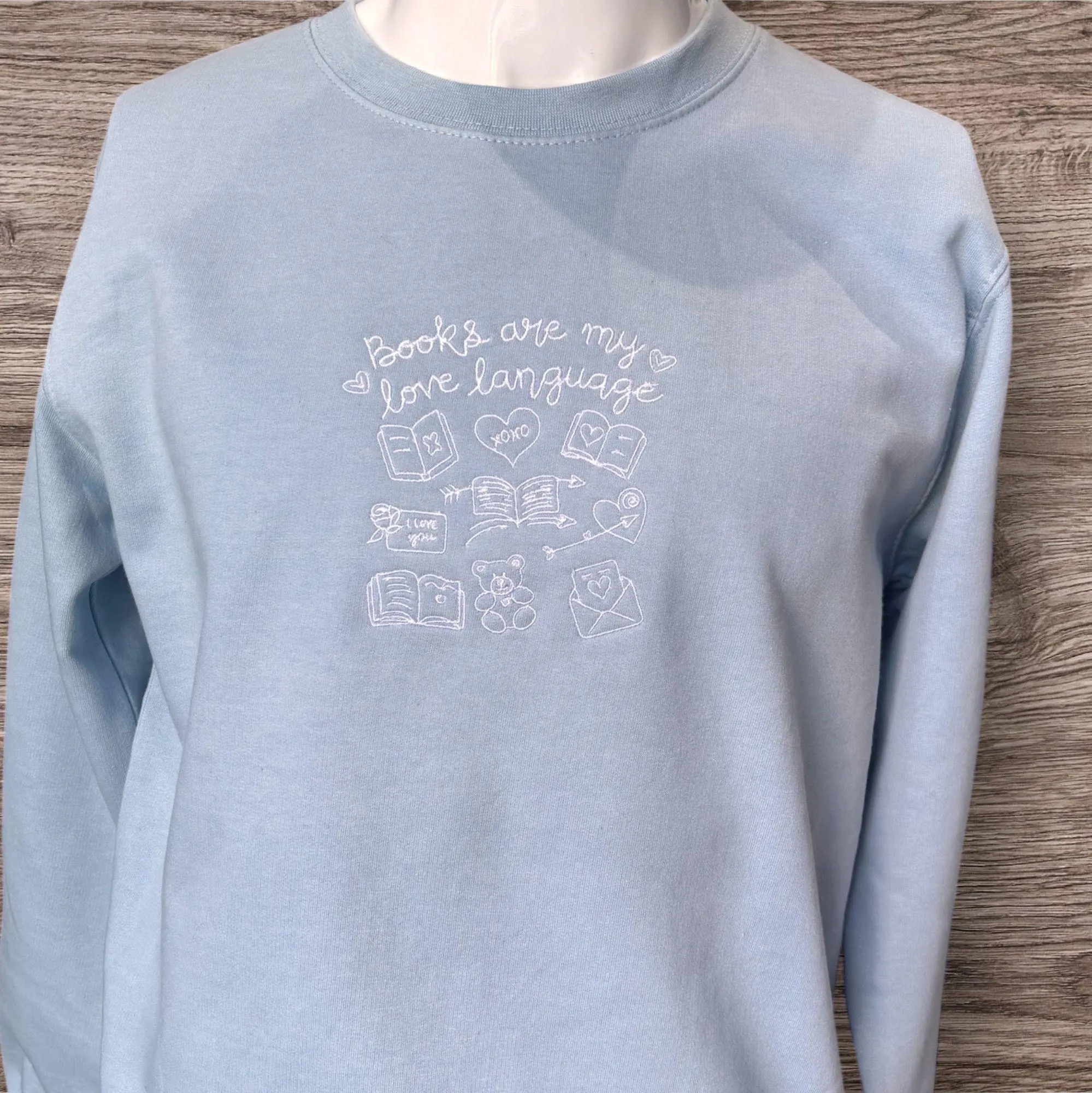 Embroidered Books Sweatshirt: Reading Lover Crew Neck Jumper - Image 3