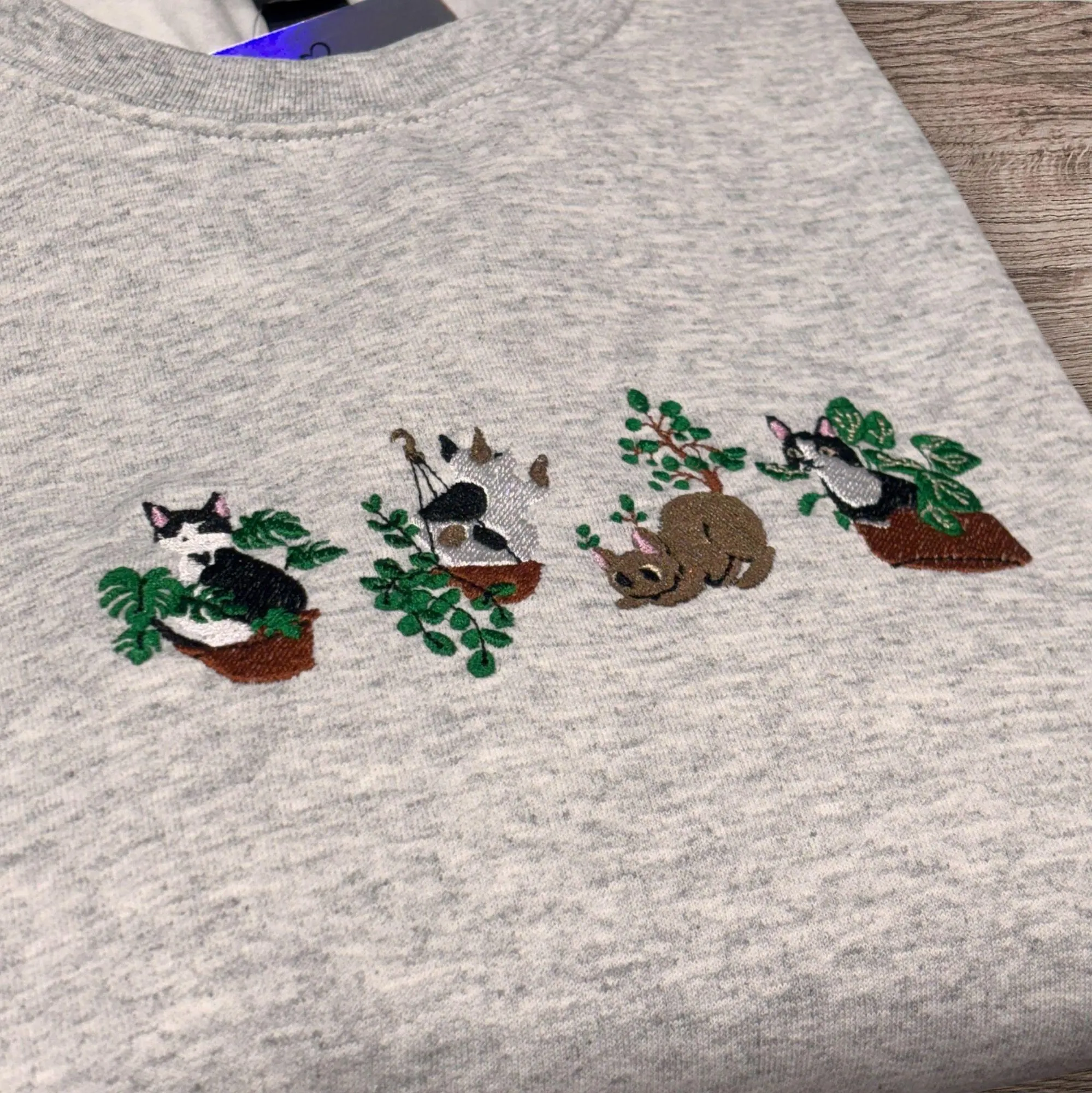 Embroidered cute cat sweatshirt or hoodie. Kitten clothing, animal clothes, gift for cat lovers, pussy cat hoodie. - Image 3