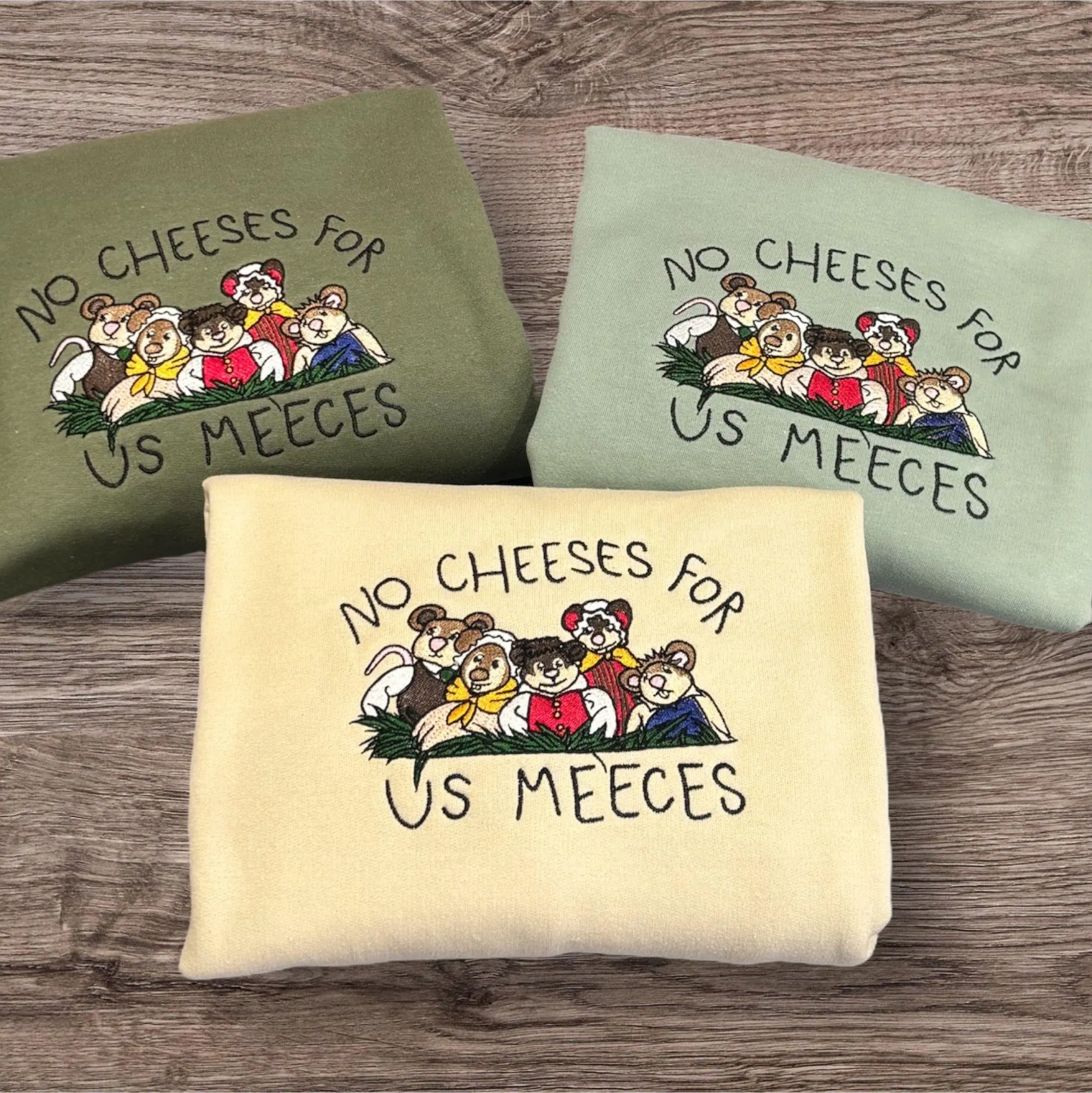 Embroidered The Muppets Christmas Carol sweatshirt - Image 4