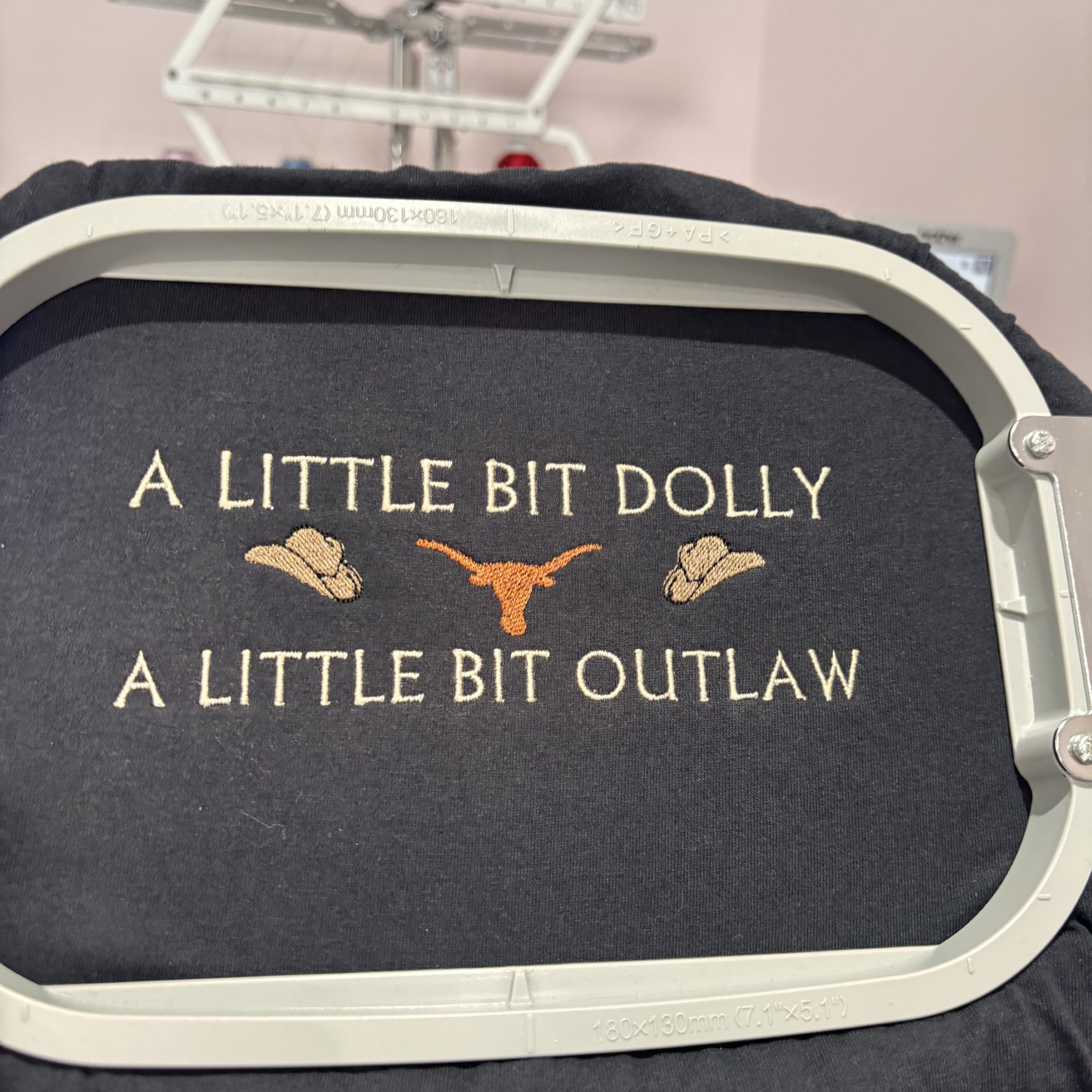 A little bit Dolly T-Shirt